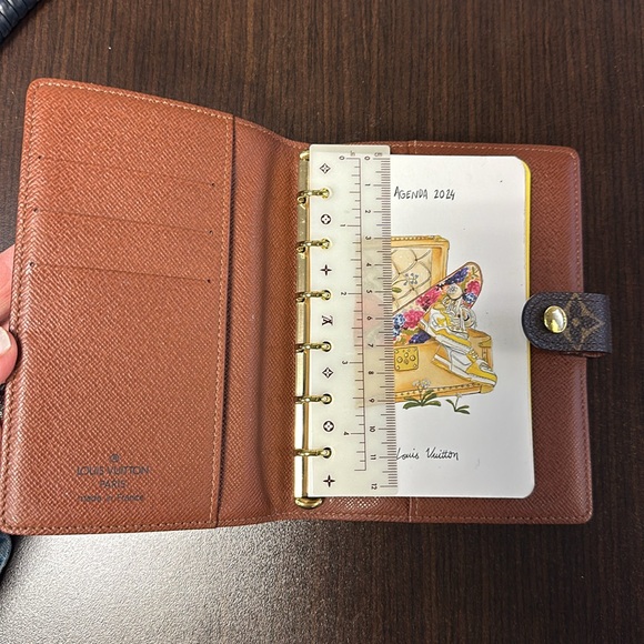 LIKE NEW Louis Vuitton Small Monogram Agenda w/ Ruler. - Picture 2 of 5